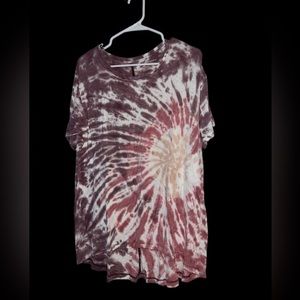 LIKE NEW! WORN ONCE! American Eagle Size Medium Short Sleeve Tie-Dye T-Shirt